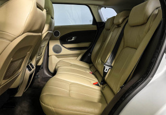 Подержанный автомобиль Land Rover Range Rover Evoque 2015 года (10 фото)