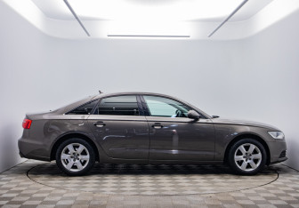 Подержанный автомобиль Audi A6 Sedan 2013 года (4 фото)