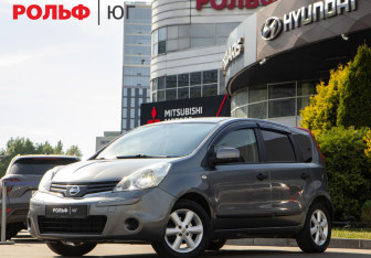 Подержанный автомобиль Nissan Note 2011 года (1 фото)