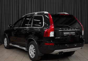 Подержанный автомобиль Volvo XC90 2012 года (7 фото)