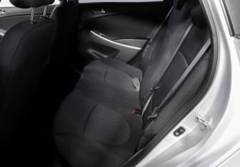 Подержанный автомобиль Hyundai Solaris Sedan 2012 года (10 фото)