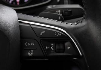 Подержанный автомобиль Audi A4 Sedan 2018 года (11 фото)