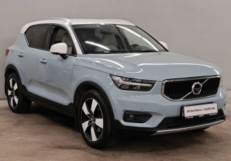 Подержанный автомобиль Volvo XC40 2018 года (3 фото)