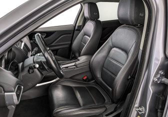 Подержанный автомобиль Jaguar F-Pace 2020 года (20 фото)