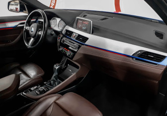 Подержанный автомобиль BMW X2 2018 года (10 фото)