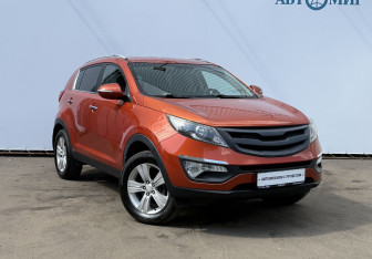 Подержанный автомобиль Kia Sportage 2011 года (3 фото)