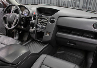 Подержанный автомобиль Honda Pilot 2013 года (12 фото)