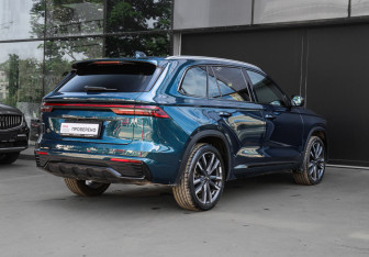 Подержанный автомобиль Geely Monjaro 2023 года (4 фото)
