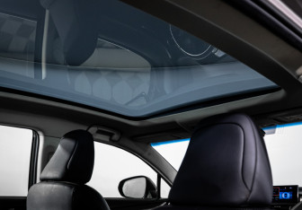 Подержанный автомобиль Lexus NX 2015 года (18 фото)