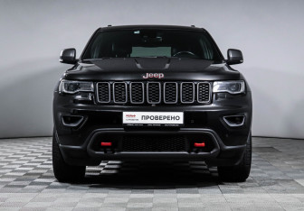 Подержанный автомобиль Jeep Grand Cherokee 2021 года (2 фото)
