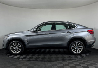 Подержанный автомобиль BMW X6 2018 года (5 фото)