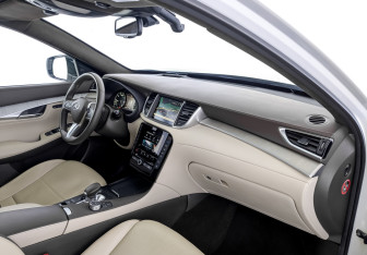 Подержанный автомобиль Infiniti QX50 2021 года (11 фото)