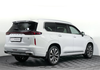 Подержанный автомобиль Exeed VX 2024 года (5 фото)