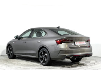 Новый Skoda Octavia Liftback 2025 (9 фото)