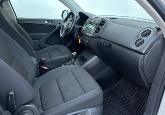 Подержанный автомобиль Volkswagen Tiguan 2014 года (13 фото)