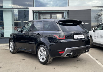 Подержанный автомобиль Land Rover Range Rover Sport 2018 года (7 фото)