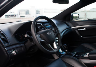 Подержанный автомобиль Hyundai i40 Wagon 2014 года (9 фото)