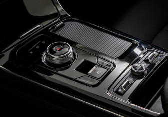 Подержанный автомобиль Kia K5 2024 года (18 фото)