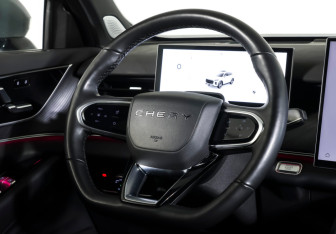 Подержанный автомобиль Chery Tiggo 9 2024 года (16 фото)