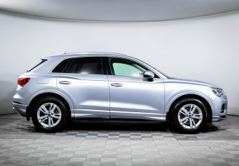 Подержанный автомобиль Audi Q3 2020 года (4 фото)