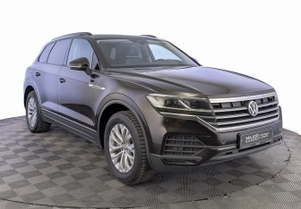 Подержанный автомобиль Volkswagen Touareg 2019 года (3 фото)