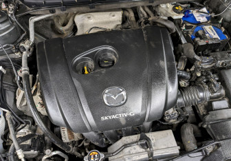 Подержанный автомобиль Mazda CX-5 2021 года (9 фото)