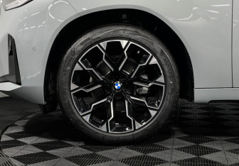 Новый BMW X3 2025 (6 фото)