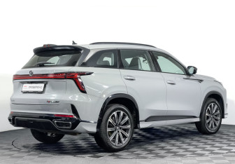 Подержанный автомобиль Changan CS75PLUS 2024 года (5 фото)