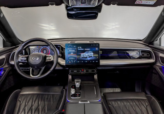 Подержанный автомобиль GAC GS8 2024 года (14 фото)