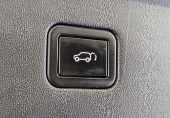 Подержанный автомобиль Changan UNI-S 2024 года (26 фото)