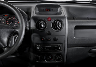 Подержанный автомобиль Citroen Berlingo 2007 года (13 фото)