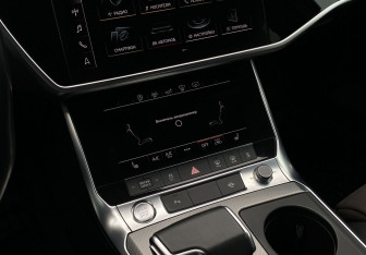 Подержанный автомобиль Audi A6 Sedan 2019 года (17 фото)