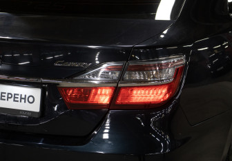Подержанный автомобиль Toyota Camry Sedan 2016 года (24 фото)