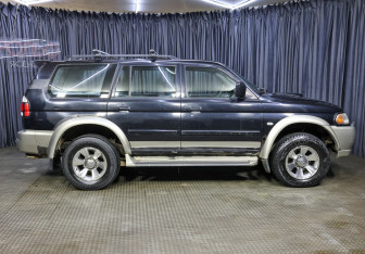 Подержанный автомобиль Mitsubishi Pajero Sport 2006 года (4 фото)