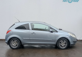 Подержанный автомобиль Opel Corsa 2007 года (4 фото)
