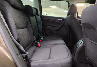 Подержанный автомобиль Skoda Yeti 2013 года (14 фото)