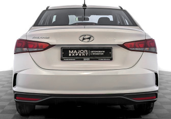 Подержанный автомобиль Hyundai Solaris Sedan 2021 года (6 фото)