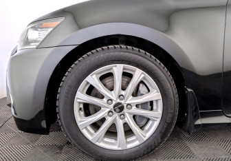 Подержанный автомобиль Lexus GS 2014 года (18 фото)