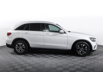 Подержанный автомобиль Mercedes-Benz GLC Coupe 2021 года (4 фото)