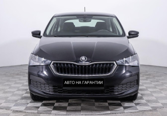 Подержанный автомобиль Skoda Rapid Liftback 2021 года (2 фото)