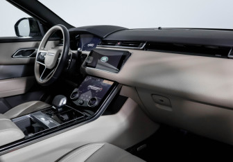 Подержанный автомобиль Land Rover Range Rover Velar 2021 года (9 фото)