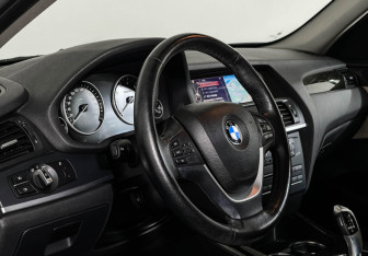 Подержанный автомобиль BMW X3 2014 года (12 фото)