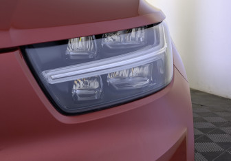 Подержанный автомобиль Volvo XC40 2019 года (11 фото)