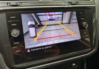 Подержанный автомобиль Volkswagen Tiguan 2019 года (17 фото)