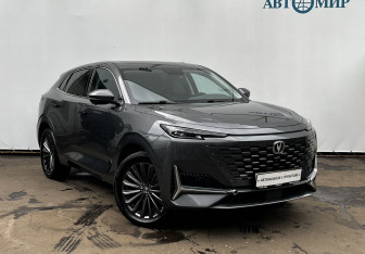 Подержанный автомобиль Changan UNI-K 2023 года (3 фото)