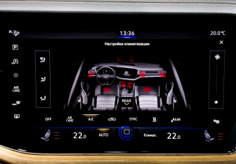 Подержанный автомобиль Volkswagen Touareg 2019 года (15 фото)