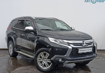 Подержанный автомобиль Mitsubishi Pajero Sport 2017 года (3 фото)