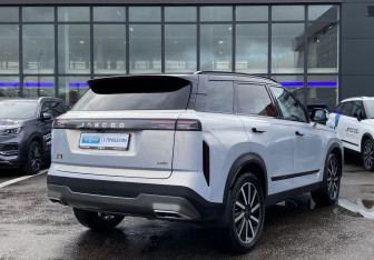 Подержанный автомобиль Jaecoo J7 2023 года (6 фото)