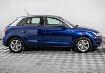 Подержанный автомобиль Audi A1 2015 года (4 фото)