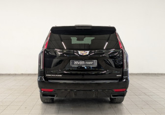 Подержанный автомобиль Cadillac Escalade Suv 2022 года (6 фото)